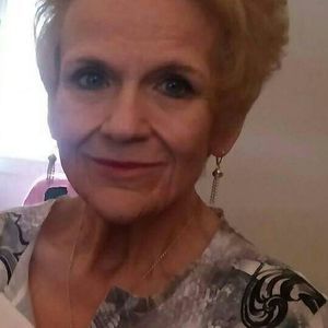 Meet your Posher, Sandy